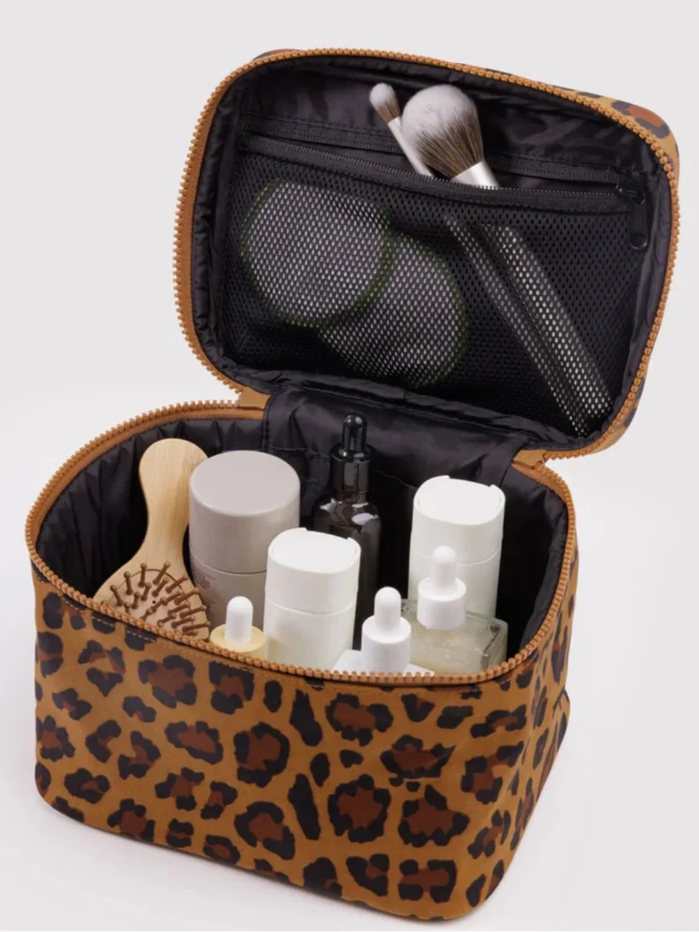 BAGGU Large Cosmetic Case In Leopard